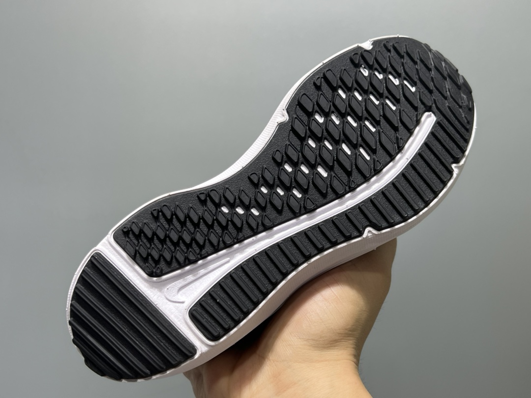 图片[5]-NK 赤足瑞亚系列儿童魔术贴运动鞋 尺码：23.5-37码 超级好穿的赤足瑞亚系列🆕 高密度针织鞋面，透气舒适☁️ 超轻超好穿的赤足系列，日常必备❤️ 耐磨防滑缓震大底，脚感超赞👍🏻 魔术贴设计，穿脱超级便捷✔️-选品中心