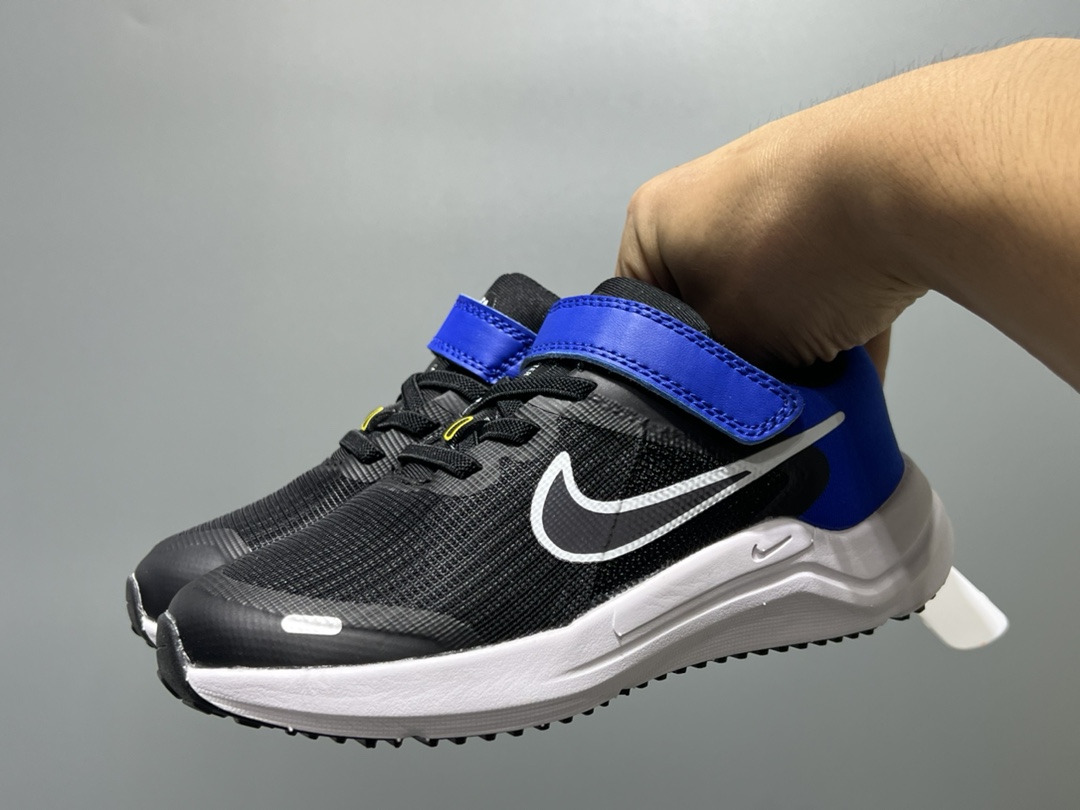 图片[2]-NK 赤足瑞亚系列儿童魔术贴运动鞋 尺码：23.5-37码 超级好穿的赤足瑞亚系列🆕 高密度针织鞋面，透气舒适☁️ 超轻超好穿的赤足系列，日常必备❤️ 耐磨防滑缓震大底，脚感超赞👍🏻 魔术贴设计，穿脱超级便捷✔️-选品中心