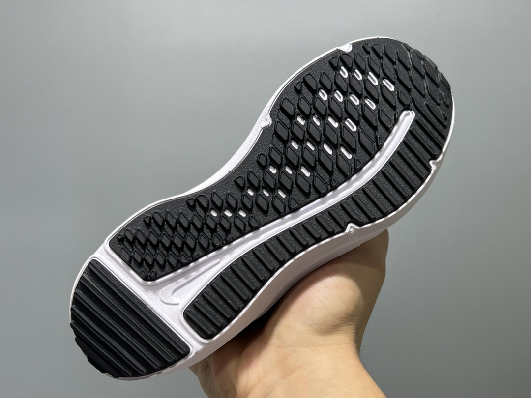 图片[5]-NK 赤足瑞亚系列儿童魔术贴运动鞋 尺码：23.5-37码 超级好穿的赤足瑞亚系列🆕 高密度针织鞋面，透气舒适☁️ 超轻超好穿的赤足系列，日常必备❤️ 耐磨防滑缓震大底，脚感超赞👍🏻 魔术贴设计，穿脱超级便捷✔️-选品中心