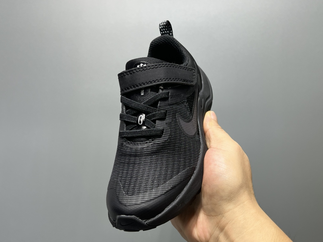 图片[3]-NK 赤足瑞亚系列儿童魔术贴运动鞋 尺码：23.5-37码 超级好穿的赤足瑞亚系列🆕 高密度针织鞋面，透气舒适☁️ 超轻超好穿的赤足系列，日常必备❤️ 耐磨防滑缓震大底，脚感超赞👍🏻 魔术贴设计，穿脱超级便捷✔️-选品中心