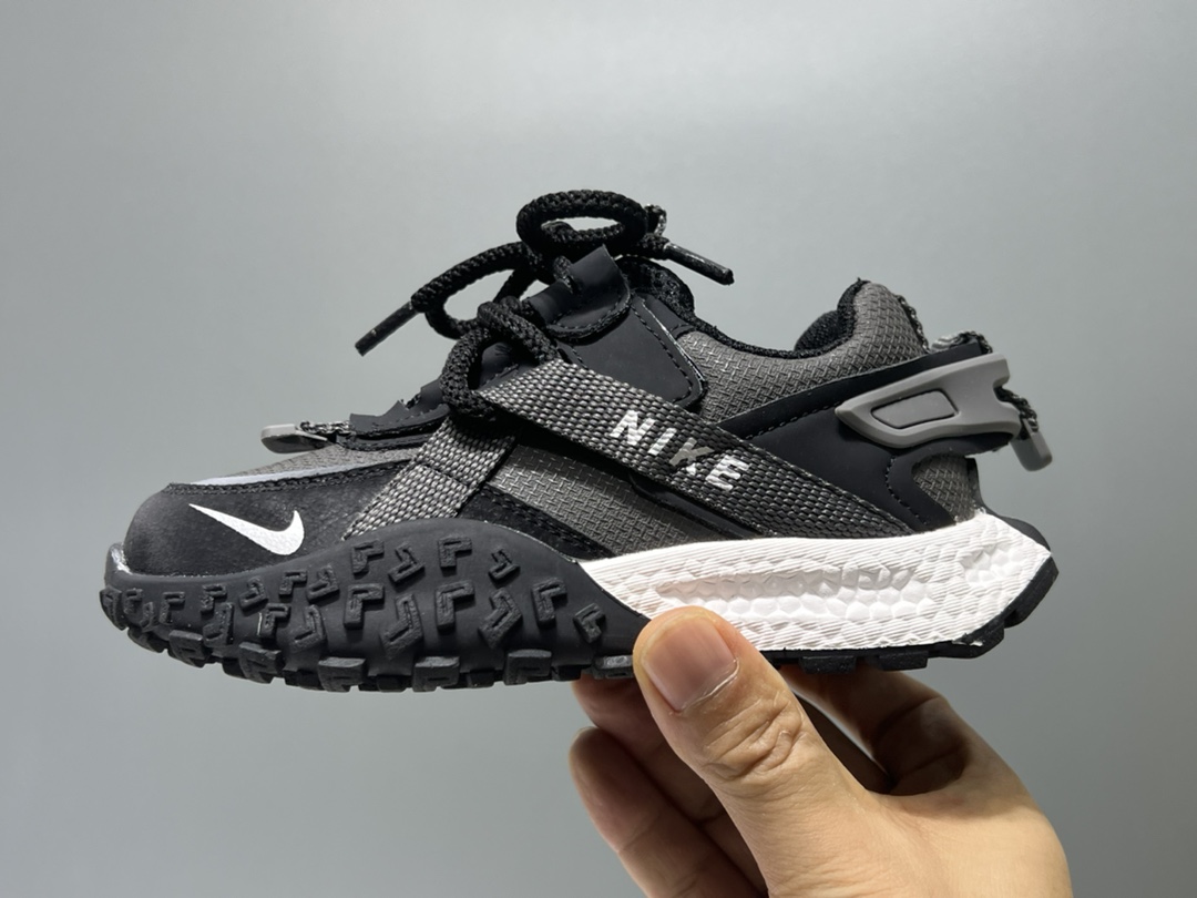 图片[4]-特耐克新款轮胎底魔术贴儿童老爹鞋 尺码：26-37码 大火的轮胎底🛞系列🆕 魔术贴设计，穿脱超级方便✔️ 优质皮料拼接，质感超赞👍🏻 抓地力超强的轮胎橡胶大底去，脚感不言而喻👍🏻-选品中心