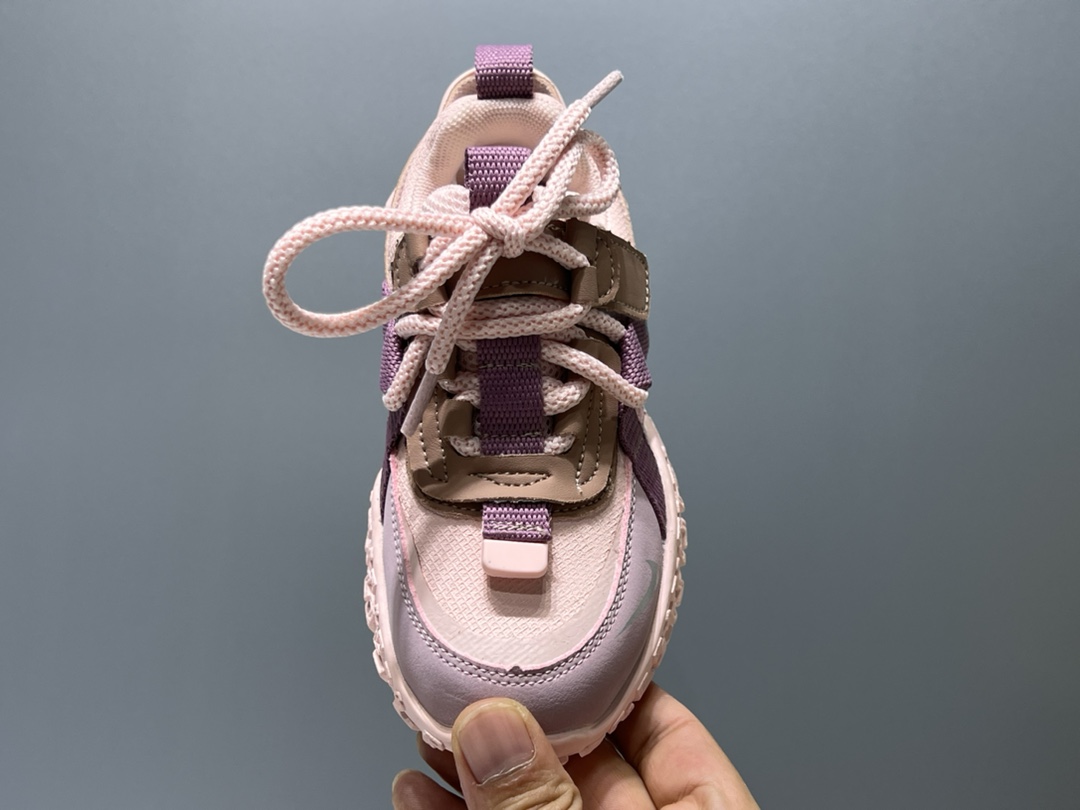 图片[8]-耐克 新款轮胎底魔术贴儿童老爹鞋 尺码：26-37码 大火的轮胎底🛞系列🆕 魔术贴设计，穿脱超级方便✔️ 优质皮料拼接，质感超赞👍🏻 抓地力超强的轮胎橡胶大底去，脚感不言而喻👍🏻-选品中心