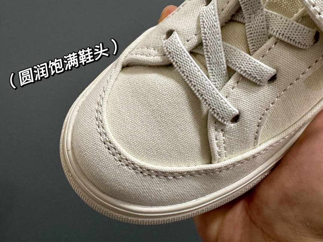 #9⃣️宫格细节图 日版的版型真的好好，难怪大家都在追求日版 祖国版也完全不逊色👇🏻 细节做工满分💯-选品中心