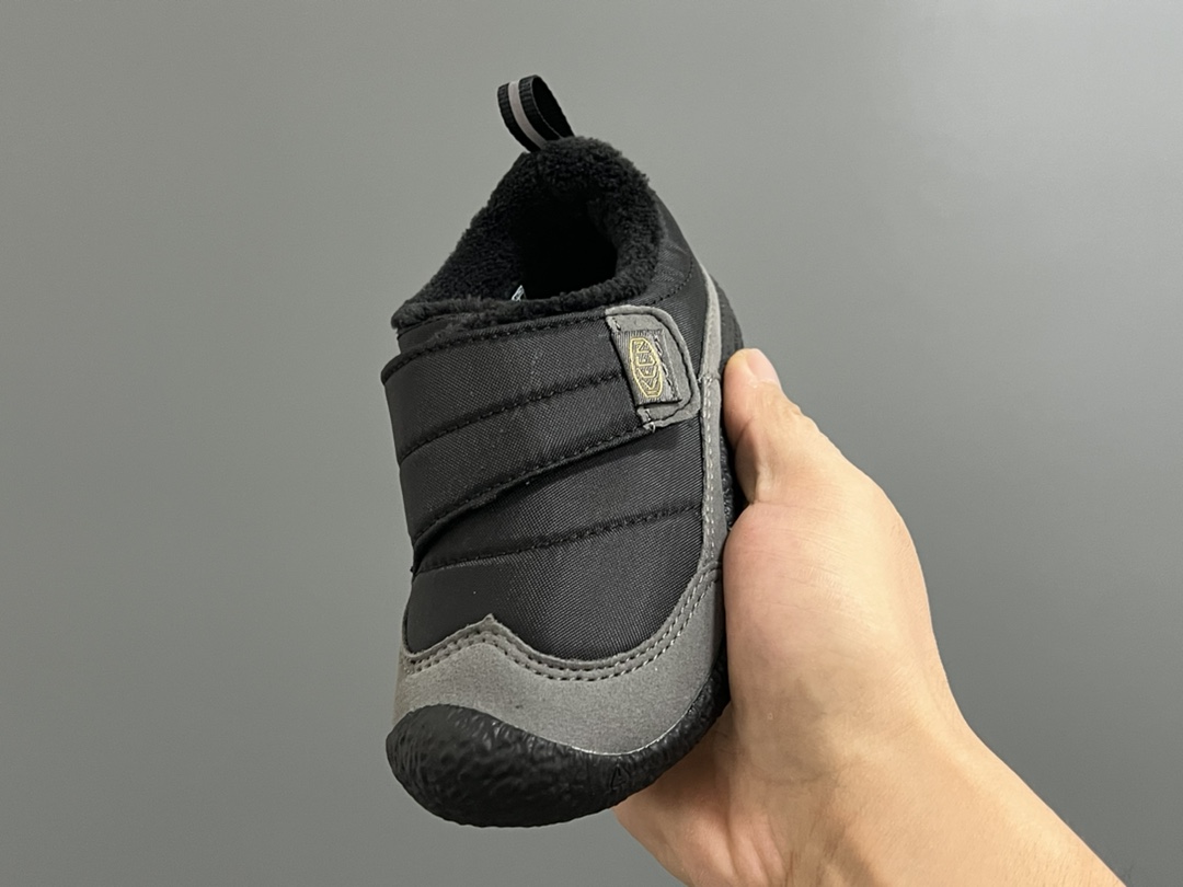 图片[3]-加绒KEEN低帮儿童魔术贴棉鞋 尺码：26-37码 户外大佬出棉鞋啦👏🏻 优质的皮料拼接，高级满满🈵️ 魔术贴设计，穿脱方便✌🏻 原装橡胶耐磨防滑大底，满足各种地形👍🏻 内里采用米粒绒，保暖又舒适☁️-选品中心