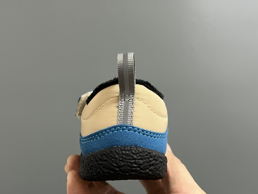 图片[7]-加绒KEEN低帮儿童魔术贴棉鞋 尺码：26-37码 户外大佬出棉鞋啦👏🏻 优质的皮料拼接，高级满满🈵️ 魔术贴设计，穿脱方便✌🏻 原装橡胶耐磨防滑大底，满足各种地形👍🏻 内里采用米粒绒，保暖又舒适☁️-选品中心