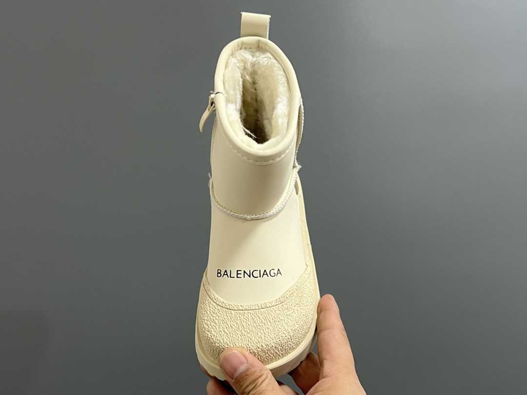 图片[8]-B家高帮拉链儿童棉鞋雪地靴 尺码：26-37码 丑萌丑萌的大头儿童雪地靴❄️ 高帮款式，防风效果超好❤️ 内里加绒加厚，保暖又舒适☁️ 耐磨防滑大底，脚感超赞👍🏻-选品中心