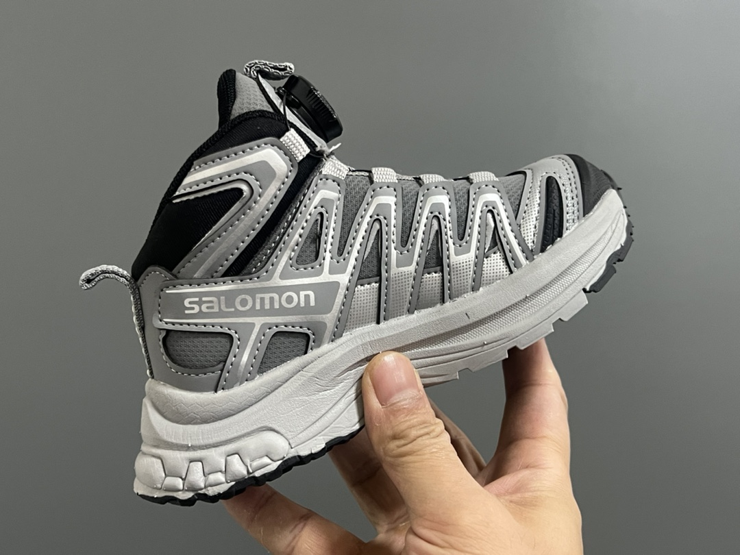 图片[6]-价格下调⬇️ 萨洛蒙X系列中帮锁扣儿童休闲鞋 尺码：26-37码 经典萨洛蒙X系列🆕 精致锁扣，方便调节✌🏻 中帮款式设计，保暖又保护稚嫩脚踝🦶 耐磨防滑大底，脚感超赞👍🏻-选品中心