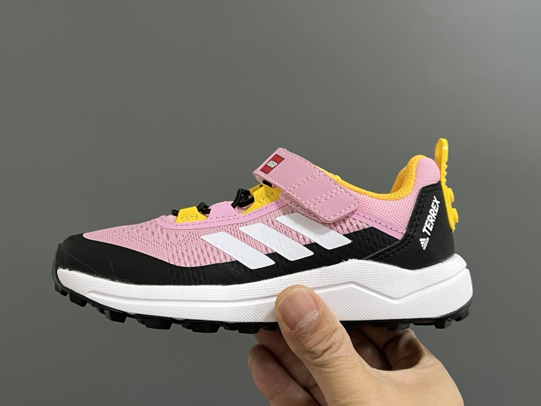 图片[4]-A家乐高联名户外轻便魔术贴儿童运动鞋 尺码：26-37码 柜子同步新款🆕 超赞的乐高联名系✔️ 高密度针织鞋面，质感超软超舒服☁️ 抓地力超强的橡胶大底，脚感不言而喻✌🏻-选品中心