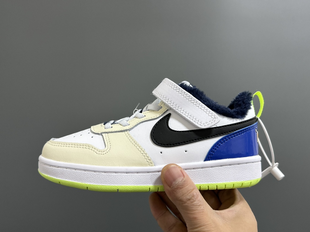 图片[4]-加绒空军一号工装低帮魔术贴儿童板鞋 尺码：24-37.5码 贴心呵护的加绒系列❄️ 工装系列真的超赞👍🏻 简约时尚百搭款🆒 魔术贴➕松紧带设计，穿脱方便✌🏻-选品中心