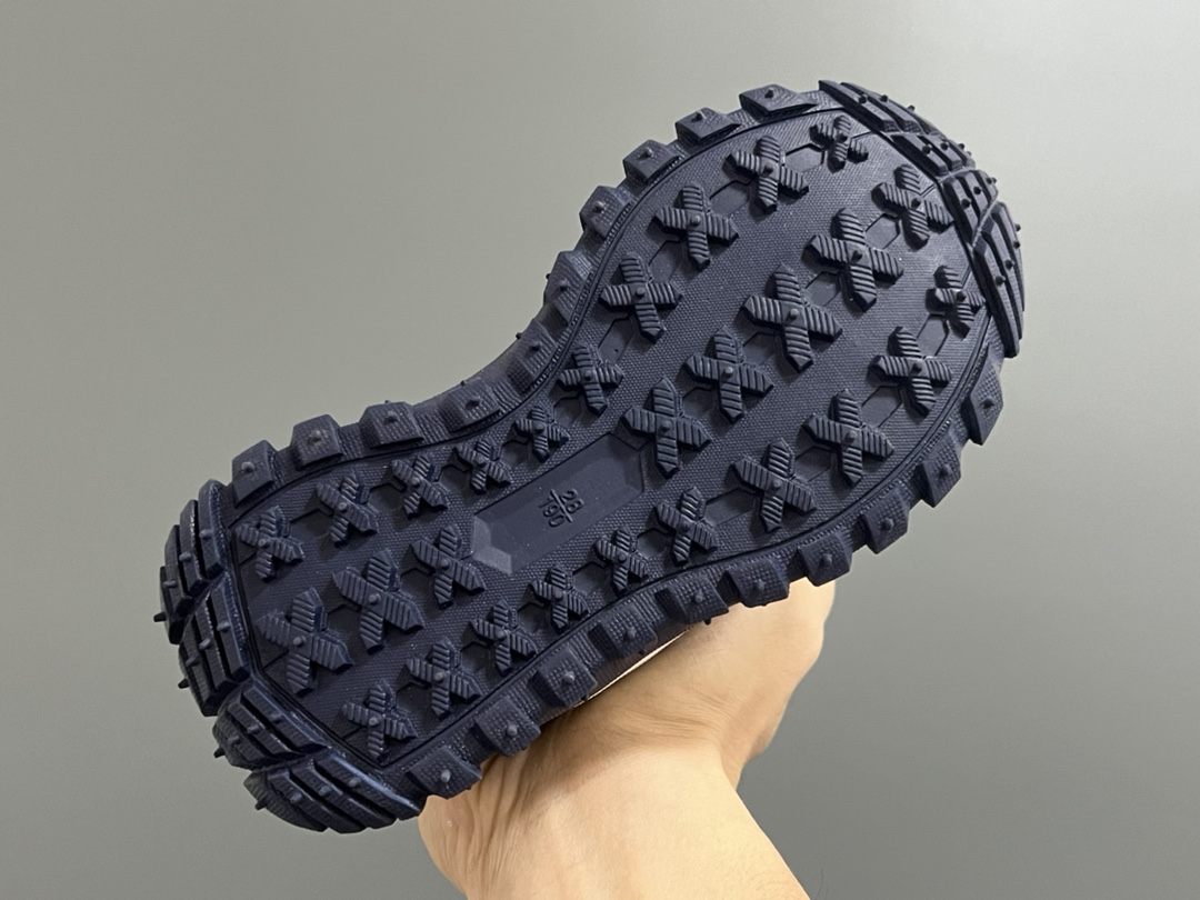 图片[5]-加绒北家中帮魔术贴儿童户外鞋 尺码：27-37码 经典户外大牌🧗 橡胶耐磨防滑大底，脚感超赞👍🏻 中帮款式，保护稚嫩脚踝✌🏻 加绒贴心呵护，暖暖过冬❄️-选品中心