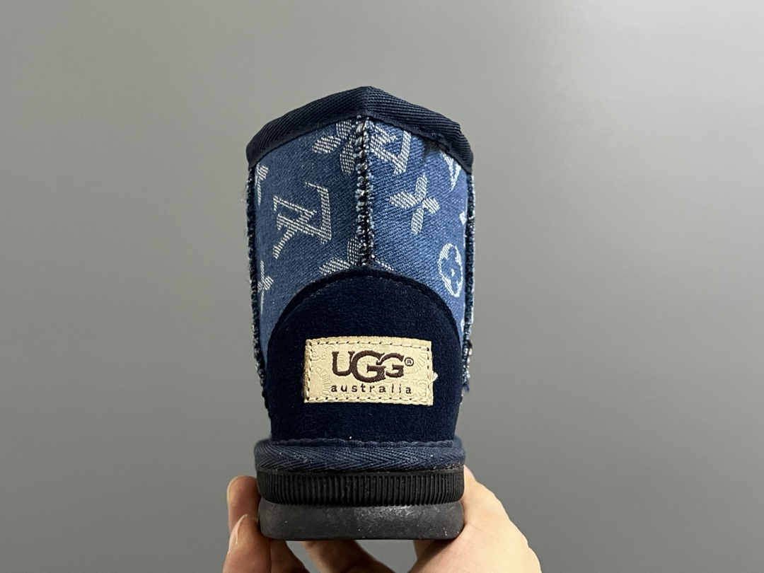 图片[7]-UGG古驰LV联名中帮儿童雪地靴 尺码：25-37 经典老花配色🆕 内里加绒加厚，保暖又舒适❄️ 耐磨防滑大底，脚感超赞👍🏻 中帮款式，防风保暖☁️-选品中心