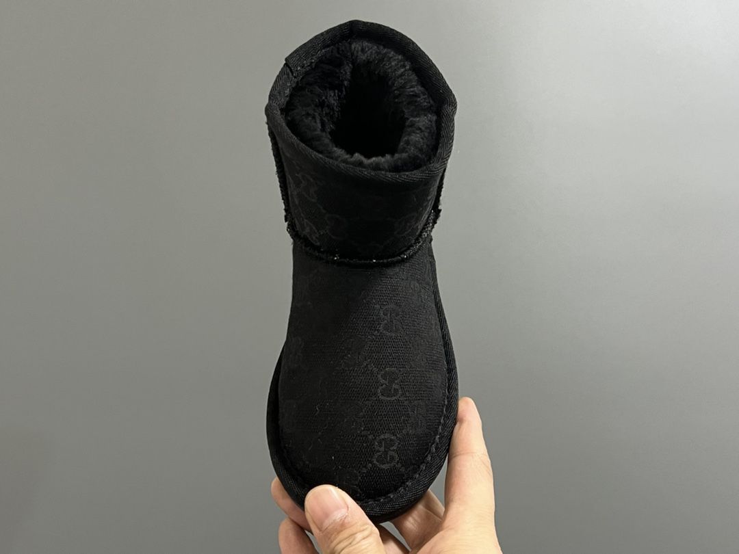 图片[8]-UGG古驰LV联名中帮儿童雪地靴 尺码：25-37 经典老花配色🆕 内里加绒加厚，保暖又舒适❄️ 耐磨防滑大底，脚感超赞👍🏻 中帮款式，防风保暖☁️-选品中心