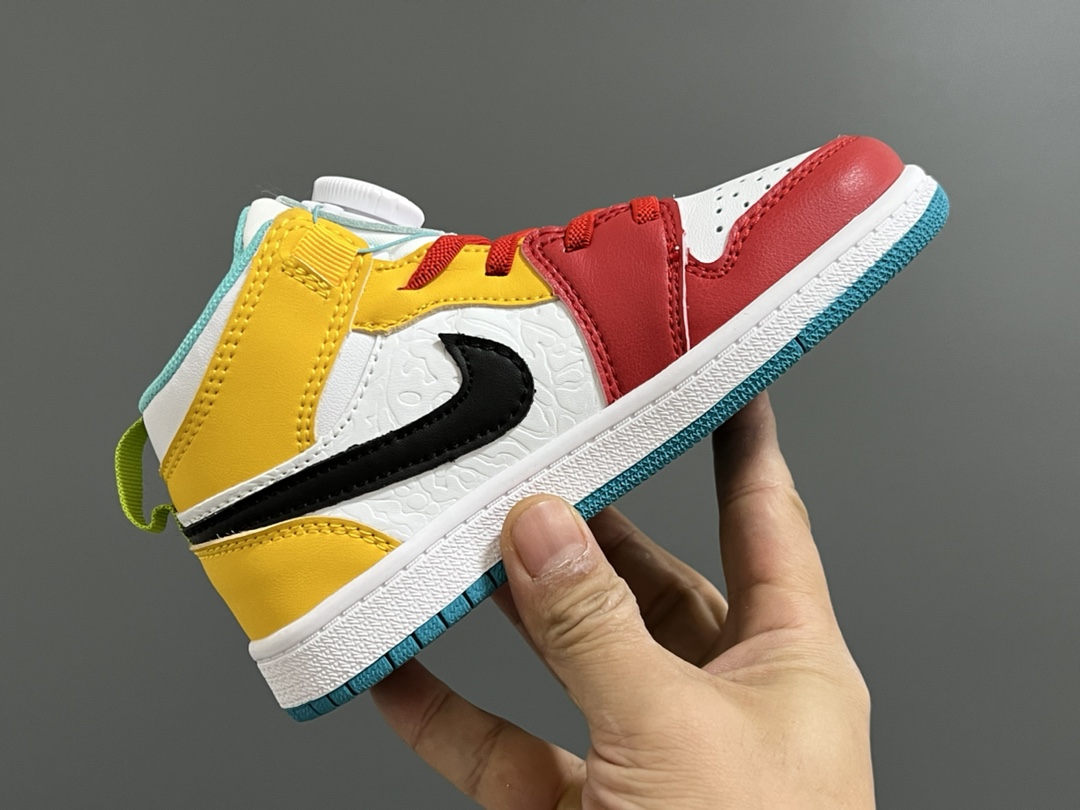 图片[6]-乔一中帮锁扣专柜版儿童运动休闲鞋 尺码：24-37码 新工厂新工艺🆕 经典乔一款式❤️ 精致锁扣设计，穿脱超级方便✌🏻 耐磨防滑大底，脚感超赞👍🏻-选品中心