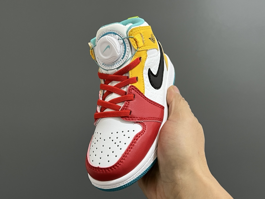 图片[3]-乔一中帮锁扣专柜版儿童运动休闲鞋 尺码：24-37码 新工厂新工艺🆕 经典乔一款式❤️ 精致锁扣设计，穿脱超级方便✌🏻 耐磨防滑大底，脚感超赞👍🏻-选品中心