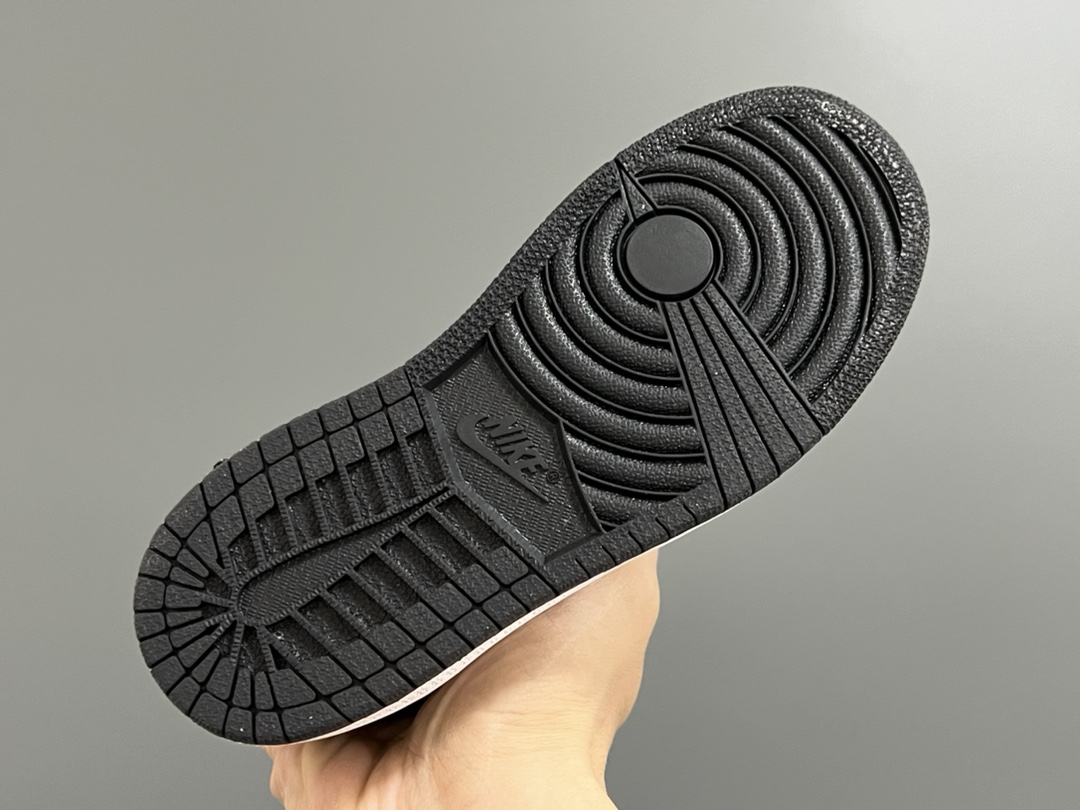 图片[5]-乔一中帮锁扣专柜版儿童运动休闲鞋 尺码：24-37码 新工厂新工艺🆕 经典乔一款式❤️ 精致锁扣设计，穿脱超级方便✌🏻 耐磨防滑大底，脚感超赞👍🏻-选品中心