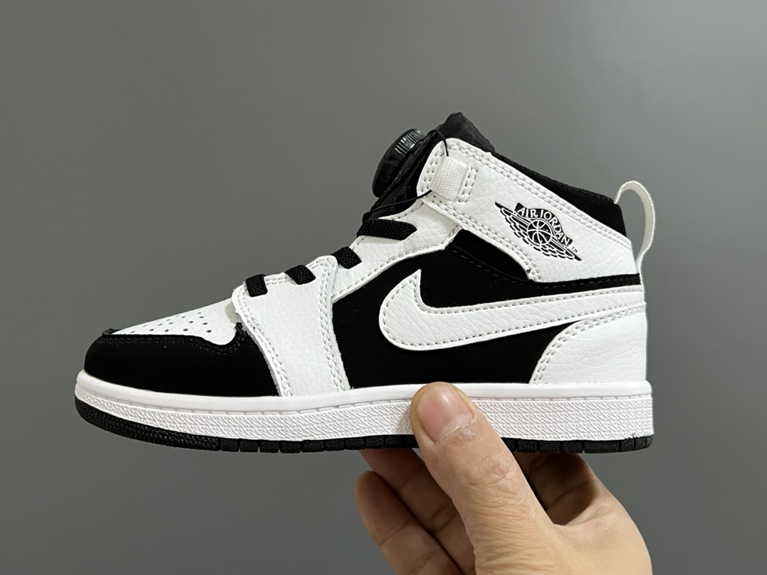 图片[4]-乔一中帮锁扣专柜版儿童运动休闲鞋 尺码：24-37码 新工厂新工艺🆕 经典乔一款式❤️ 精致锁扣设计，穿脱超级方便✌🏻 耐磨防滑大底，脚感超赞👍🏻-选品中心