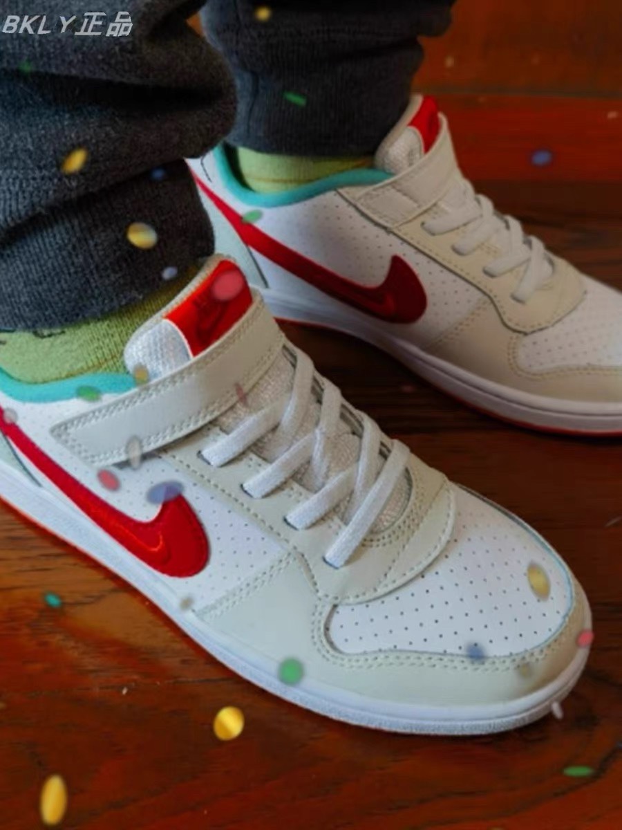 图片[8]-NK 新款低帮魔术贴儿童球鞋 尺码：24-35码 COURT 经典款式设计，时髦又百搭🆒 优质头层皮料拼接，质感满满💯 耐磨防滑大底，脚感超赞👍🏻-选品中心