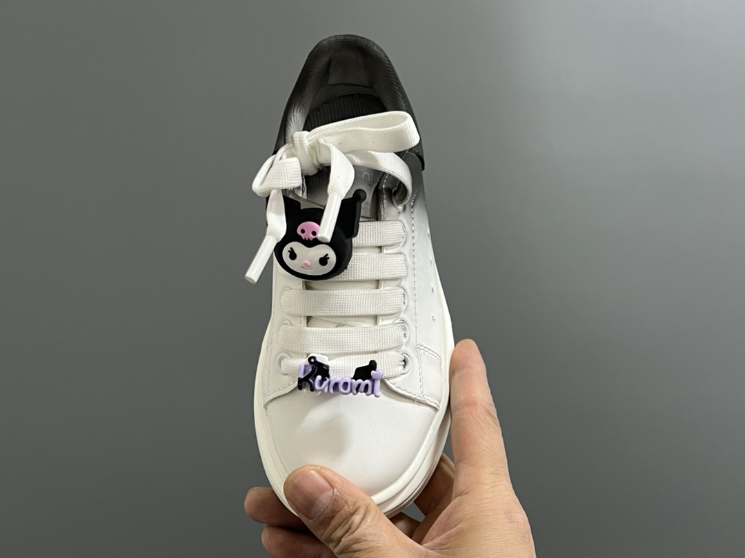 图片[8]-麦昆新款卡通魔术贴儿童板鞋 尺码：26-37码 精致可爱的小熊🐻挂件 经典麦昆款式❤️ 魔术贴设计，穿脱超级方便✌🏻 橡胶耐磨防滑大底✔️-选品中心