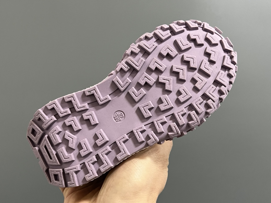 图片[5]-阿迪扣儿童老爹运动鞋 尺码：26-37码 经典三条纹锁扣❤️ 老爹款式设计，百搭又时髦🆒 优质面料拼接，质感满满💯 耐磨防滑轮胎底，脚感超赞👍🏻-选品中心