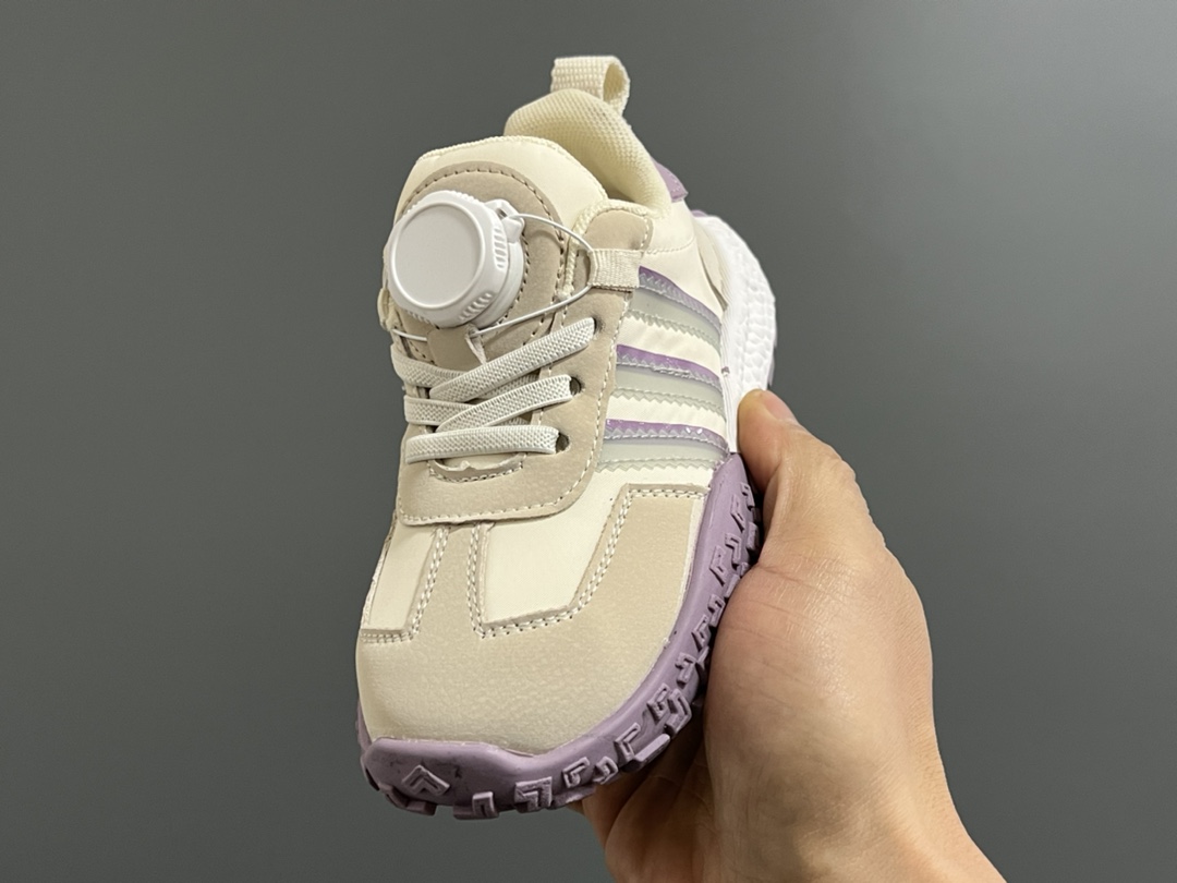 图片[3]-阿迪扣儿童老爹运动鞋 尺码：26-37码 经典三条纹锁扣❤️ 老爹款式设计，百搭又时髦🆒 优质面料拼接，质感满满💯 耐磨防滑轮胎底，脚感超赞👍🏻-选品中心