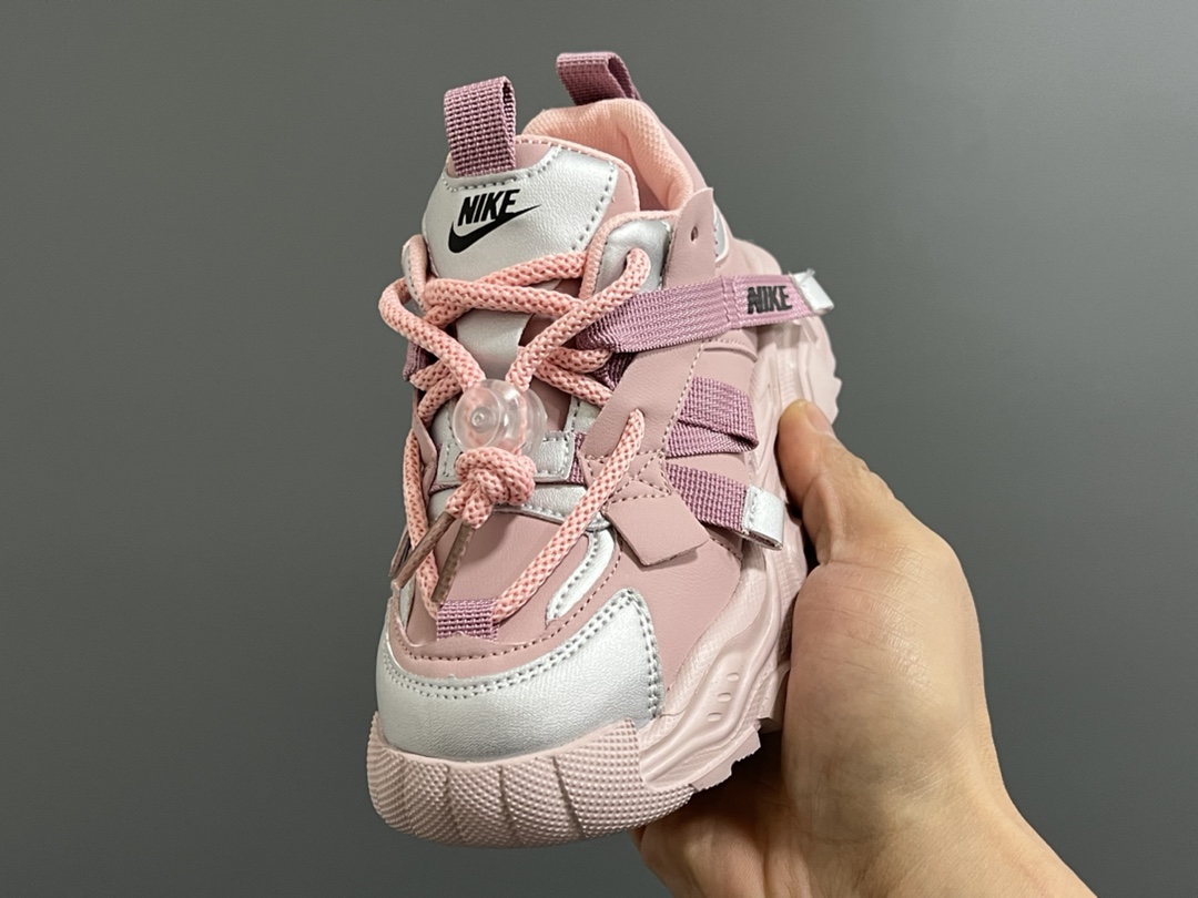 图片[3]-特耐克新款鞋带扣儿童老爹鞋 尺码：26-37码 经典老爹款式❤️ 鞋带扣设计，穿脱超方便✌🏻 EVA超轻防滑耐磨大底👍🏻 优质皮料拼接，质感超赞💓-选品中心