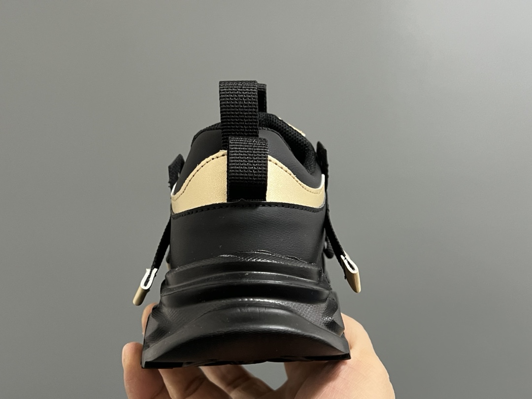 图片[7]-特耐克新款鞋带扣儿童老爹鞋 尺码：26-37码 经典老爹款式❤️ 鞋带扣设计，穿脱超方便✌🏻 EVA超轻防滑耐磨大底👍🏻 优质皮料拼接，质感超赞💓-选品中心