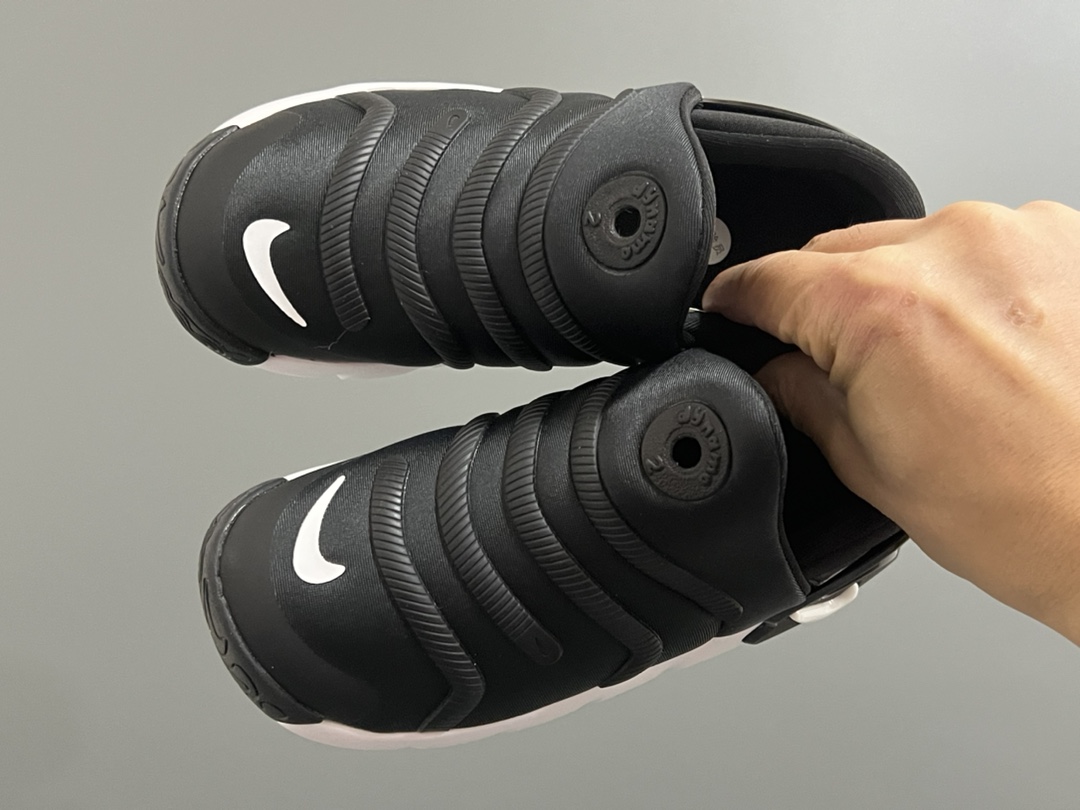 专G版毛毛虫3.5代新款儿童一脚蹬运动鞋 尺码:22-36码 专G同步新品🆕 升级3.5代,塑胶条加固✔️ 优质空气棉面料☁️ 一脚蹬款式设计,穿脱超级方便✌🏻 耐磨防滑波浪大底,满足日常运动需求👍🏻-选品中心