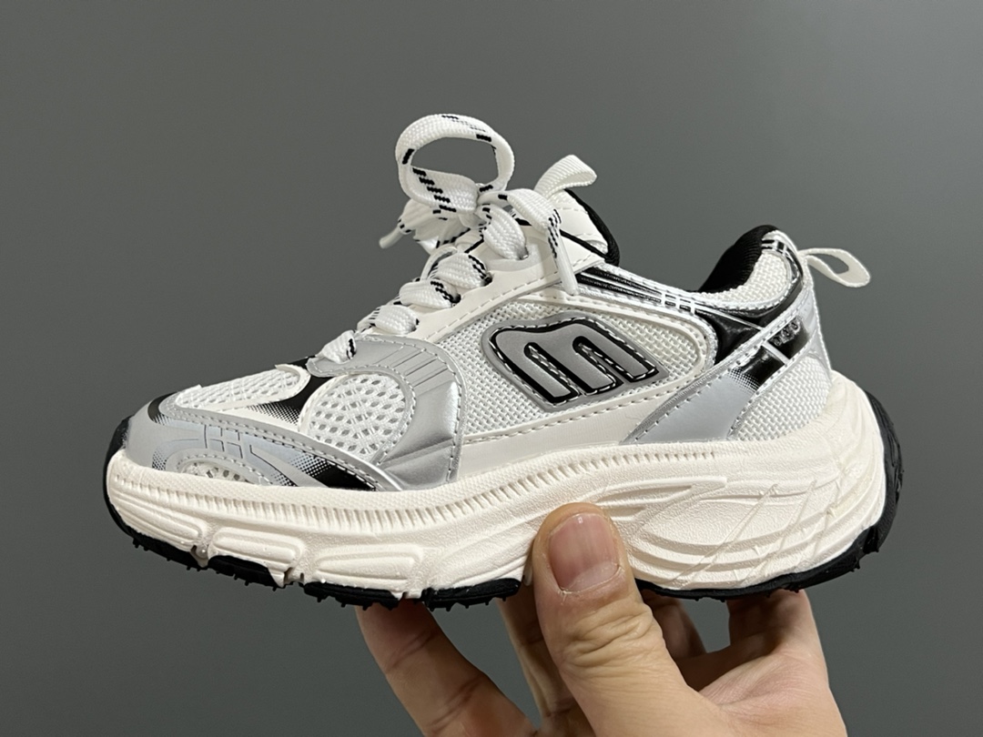 图片[4]-价格下调⬇️ 巴家新款10XL儿童魔术贴老爹运动鞋 尺码：26-37码 老爹款真的太百搭啦✌🏻 时髦精必备✨ 魔术贴设计，穿脱方便✅ 精致网面拼接，质感满满🈵-选品中心