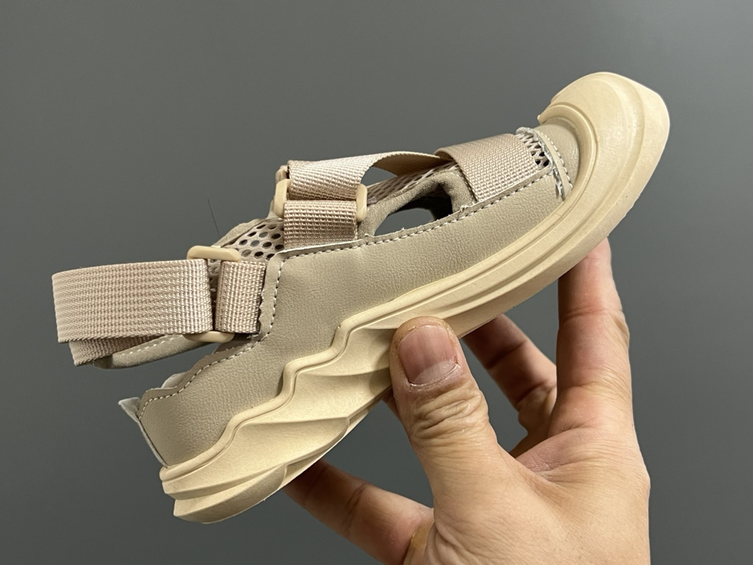 图片[9]-NK 包头绑带网面透气魔术贴凉鞋 尺码：26-37码 网面镂空拼接，透气性超好👍🏻 魔术贴设计，穿脱超方便✌🏻 超轻大底，脚感超赞✔️-选品中心