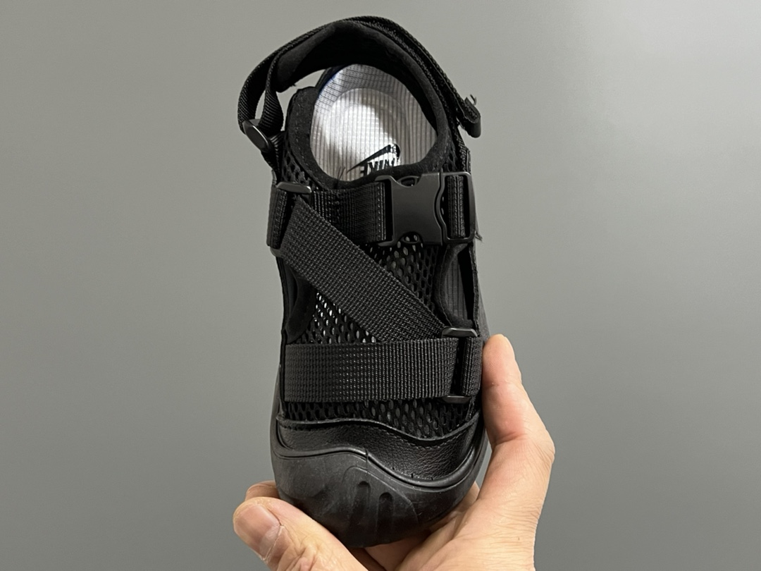 图片[8]-NK 包头绑带网面透气魔术贴凉鞋 尺码：26-37码 网面镂空拼接，透气性超好👍🏻 魔术贴设计，穿脱超方便✌🏻 超轻大底，脚感超赞✔️-选品中心