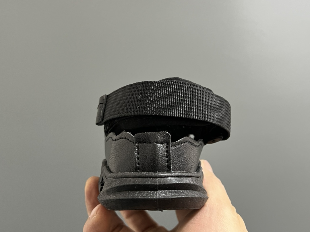 图片[7]-NK 包头绑带网面透气魔术贴凉鞋 尺码：26-37码 网面镂空拼接，透气性超好👍🏻 魔术贴设计，穿脱超方便✌🏻 超轻大底，脚感超赞✔️-选品中心