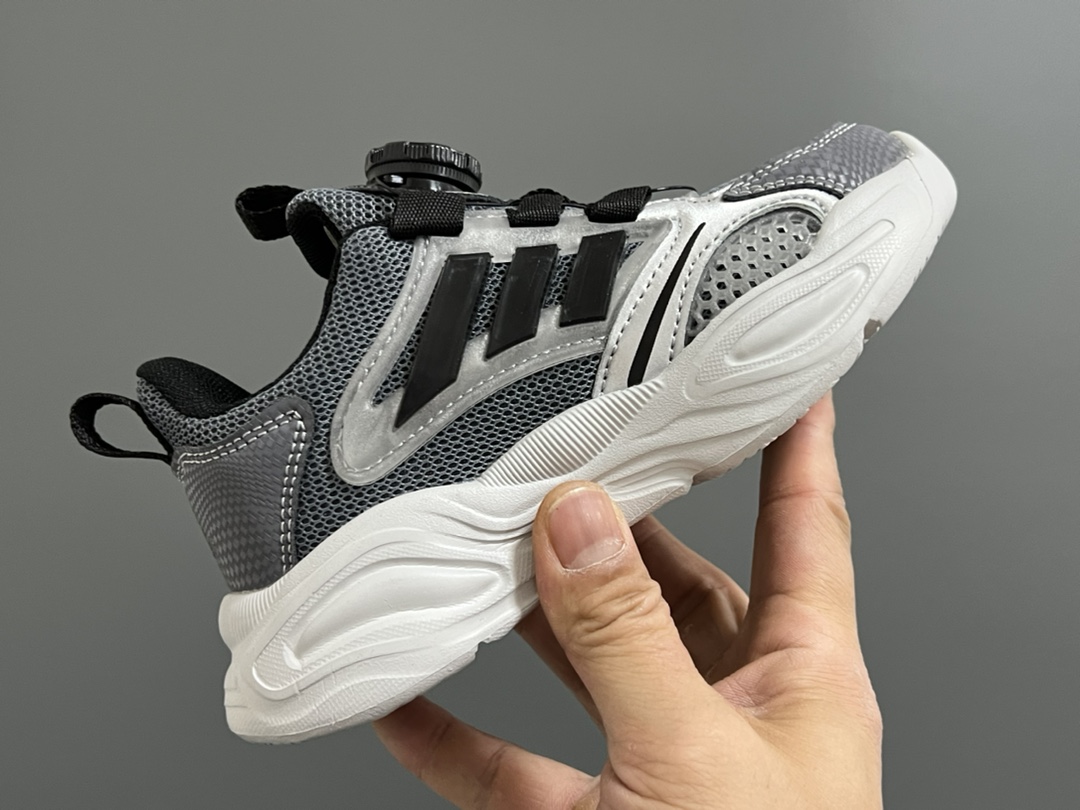 图片[6]-三叶草新款旋转扣网面儿童老爹鞋 尺码：28-37码 网面拼接设计，透气性极佳👍🏻 精致锁扣，穿脱方便✌🏻 耐磨防滑大底，脚感超赞✔️-选品中心