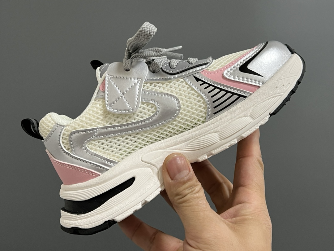 图片[6]-清仓价‼️‼️‼️ （不退不换，下单请注意⚠️） 巴家赵思露同款儿童亲子魔术贴老爹鞋 尺码：26-40（白银）26-38（银粉） 可爱的赵思露同款老爹 快来get✔️同款吧 透气性网面，舒适不闷脚☁️ 魔术贴设计，穿脱方便✌🏻 老爹款超级百搭❤️ 小脚麻麻可入🛒-选品中心