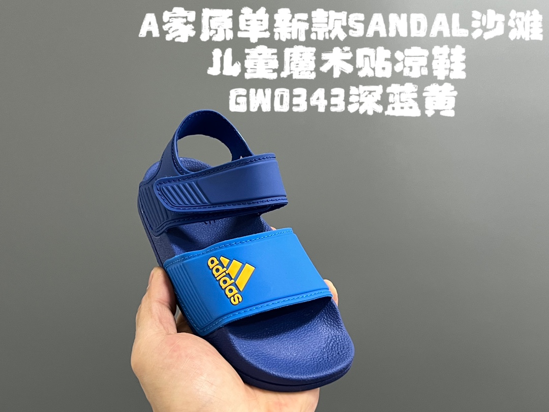 图片[5]-A家原单新款SANDAL沙滩儿童魔术贴凉鞋 尺码：26-35码 原单外贸订单❤️ 原厂鞋材鞋楦鞋盒🖤 超轻超薄超透气凉鞋☁️ 魔术贴设计，方便调节✔️ 海边沙滩露营，备一双都很方便✌🏻-选品中心