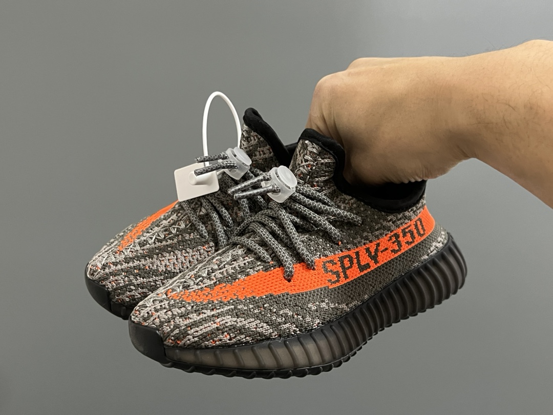 图片[2]-专G版椰子350V2真爆鞋带扣儿童一脚蹬运动鞋 尺码：24-35码 专柜版来咯🔥 真爆米花系列脚感超级棒👍🏻 软弹效果一绝❗️ 针织鞋面，透气舒适好打理✔️ 鞋带扣设计，对于小宝来说可太友好啦✌🏻 一脚蹬款式设计，穿脱自如✅-选品中心