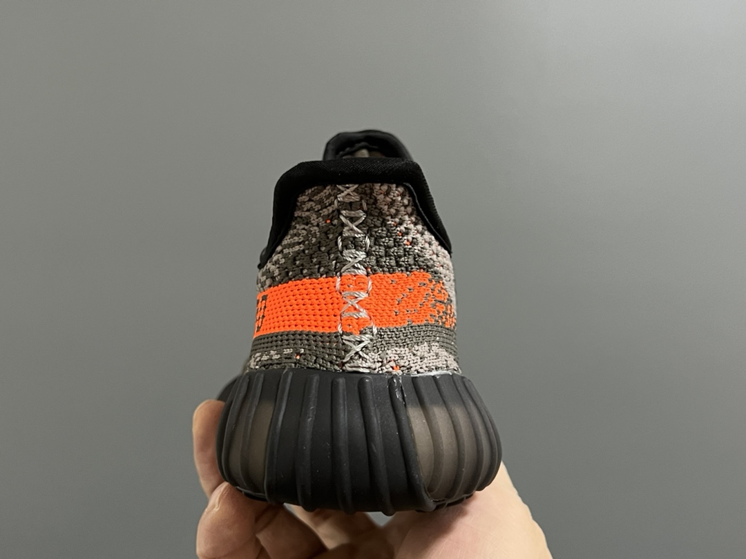 图片[7]-专G版椰子350V2真爆鞋带扣儿童一脚蹬运动鞋 尺码：24-35码 专柜版来咯🔥 真爆米花系列脚感超级棒👍🏻 软弹效果一绝❗️ 针织鞋面，透气舒适好打理✔️ 鞋带扣设计，对于小宝来说可太友好啦✌🏻 一脚蹬款式设计，穿脱自如✅-选品中心