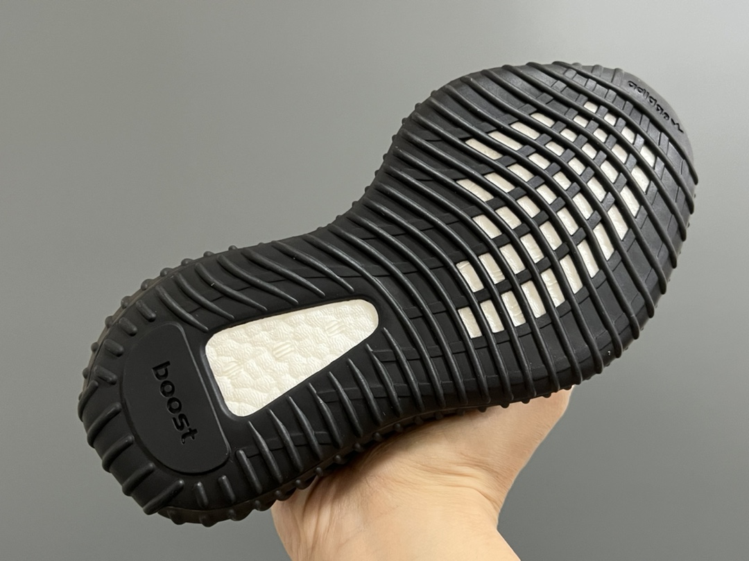 图片[5]-专G版椰子350V2真爆鞋带扣儿童一脚蹬运动鞋 尺码：24-35码 专柜版来咯🔥 真爆米花系列脚感超级棒👍🏻 软弹效果一绝❗️ 针织鞋面，透气舒适好打理✔️ 鞋带扣设计，对于小宝来说可太友好啦✌🏻 一脚蹬款式设计，穿脱自如✅-选品中心