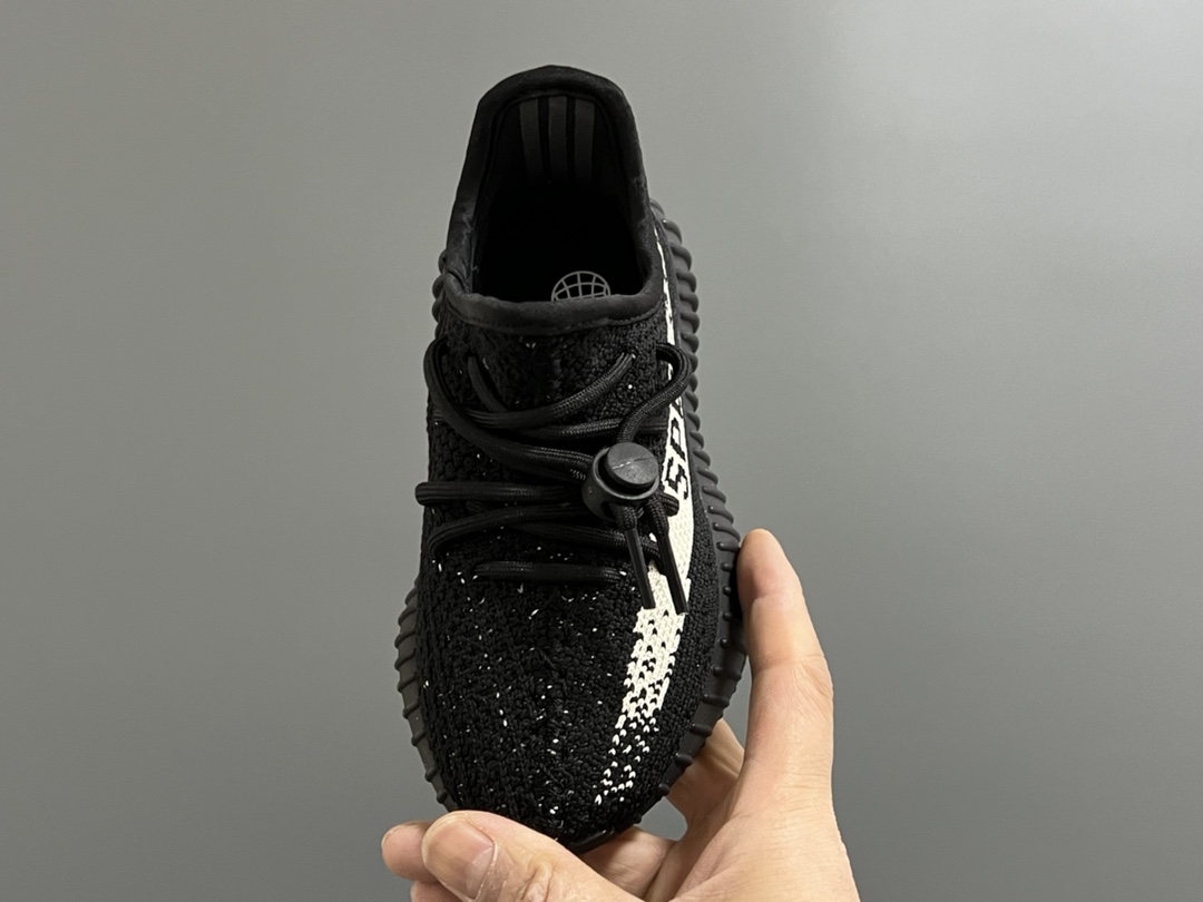 图片[8]-专G版椰子350V2真爆鞋带扣儿童一脚蹬运动鞋 尺码：24-35码 专柜版来咯🔥 真爆米花系列脚感超级棒👍🏻 软弹效果一绝❗️ 针织鞋面，透气舒适好打理✔️ 鞋带扣设计，对于小宝来说可太友好啦✌🏻 一脚蹬款式设计，穿脱自如✅-选品中心