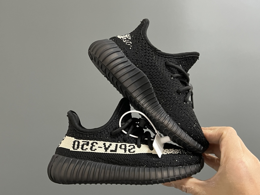 图片[9]-专G版椰子350V2真爆鞋带扣儿童一脚蹬运动鞋 尺码：24-35码 专柜版来咯🔥 真爆米花系列脚感超级棒👍🏻 软弹效果一绝❗️ 针织鞋面，透气舒适好打理✔️ 鞋带扣设计，对于小宝来说可太友好啦✌🏻 一脚蹬款式设计，穿脱自如✅-选品中心