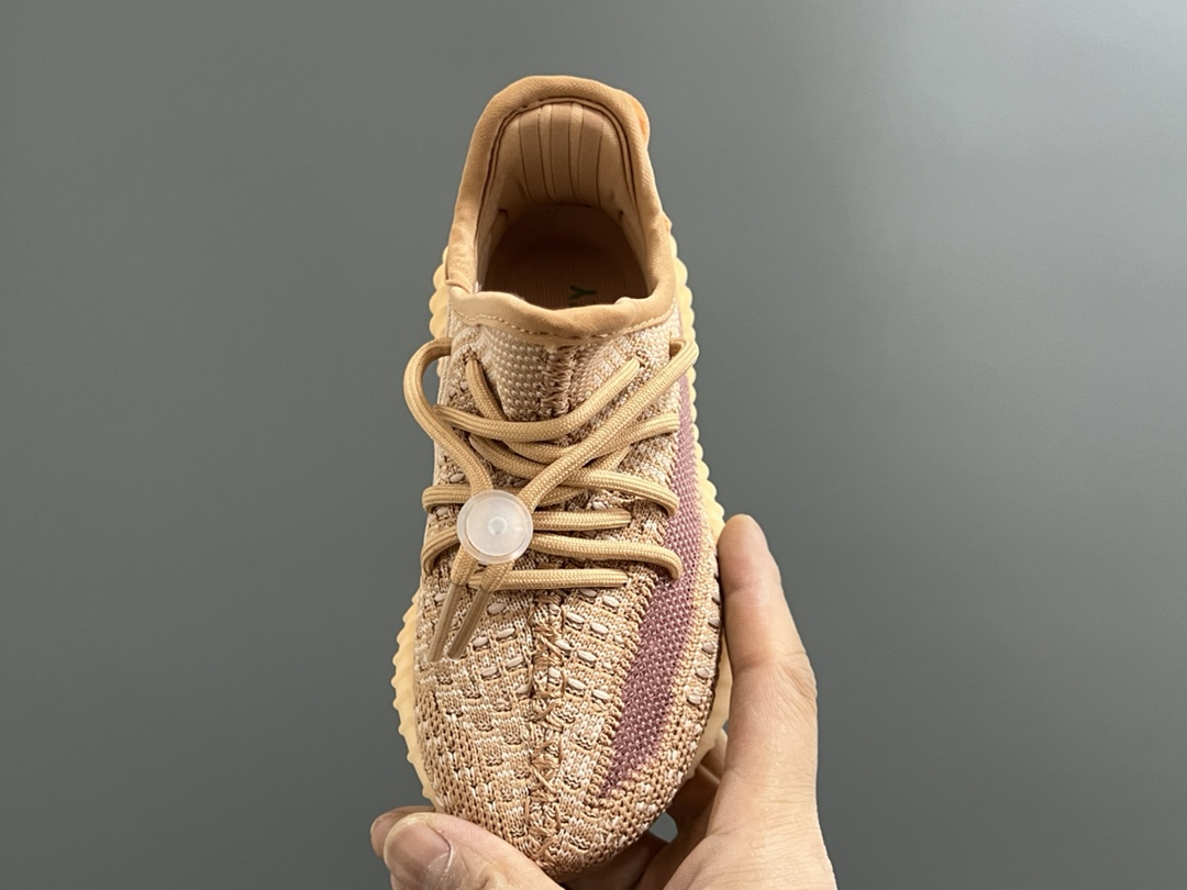 图片[8]-专G版椰子350V2真爆鞋带扣儿童一脚蹬运动鞋 尺码：24-35码 专柜版来咯🔥 真爆米花系列脚感超级棒👍🏻 软弹效果一绝❗️ 针织鞋面，透气舒适好打理✔️ 鞋带扣设计，对于小宝来说可太友好啦✌🏻 一脚蹬款式设计，穿脱自如✅-选品中心