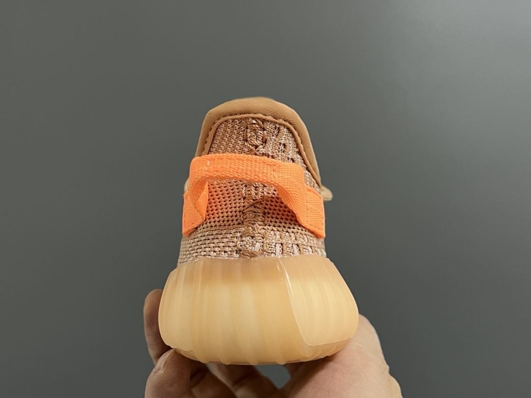 图片[7]-专G版椰子350V2真爆鞋带扣儿童一脚蹬运动鞋 尺码：24-35码 专柜版来咯🔥 真爆米花系列脚感超级棒👍🏻 软弹效果一绝❗️ 针织鞋面，透气舒适好打理✔️ 鞋带扣设计，对于小宝来说可太友好啦✌🏻 一脚蹬款式设计，穿脱自如✅-选品中心