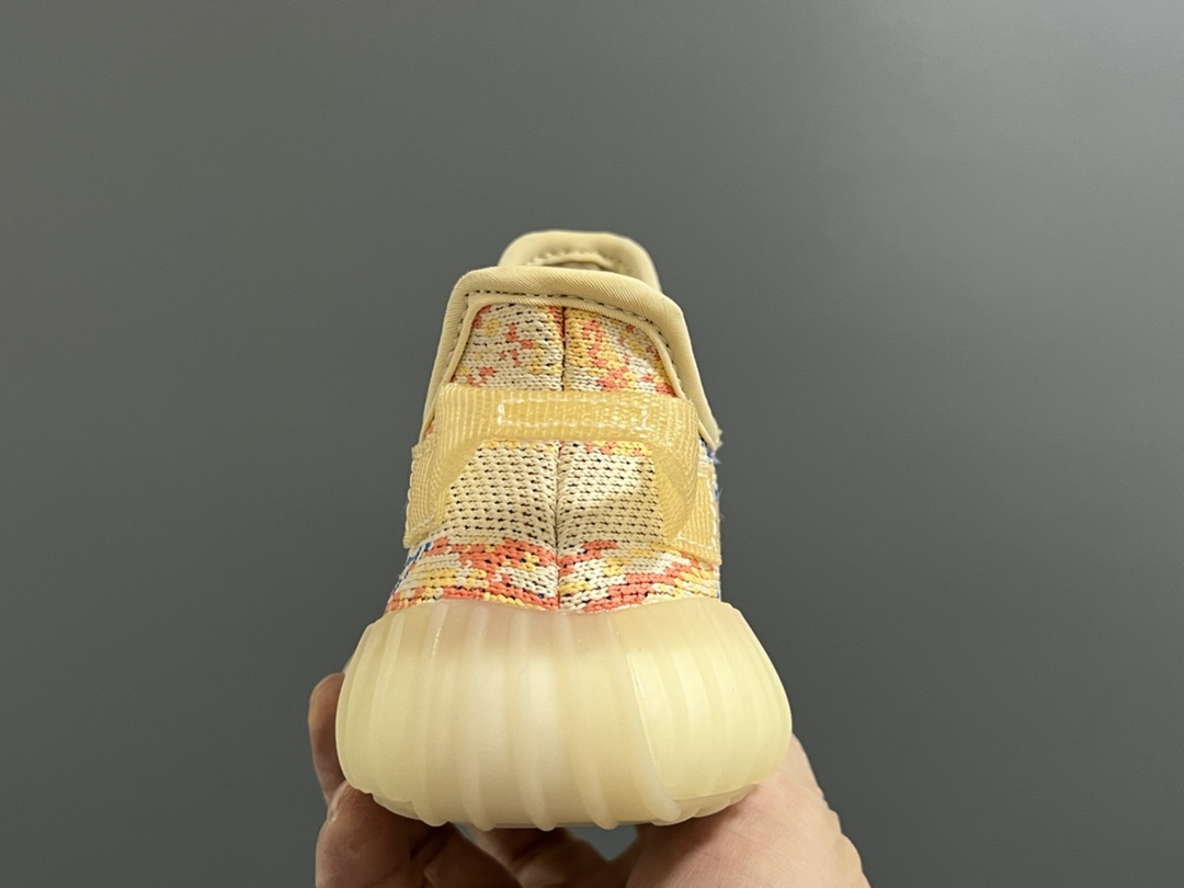 图片[7]-专G版椰子350V2真爆鞋带扣儿童一脚蹬运动鞋 尺码：24-35码 专柜版来咯🔥 真爆米花系列脚感超级棒👍🏻 软弹效果一绝❗️ 针织鞋面，透气舒适好打理✔️ 鞋带扣设计，对于小宝来说可太友好啦✌🏻 一脚蹬款式设计，穿脱自如✅-选品中心