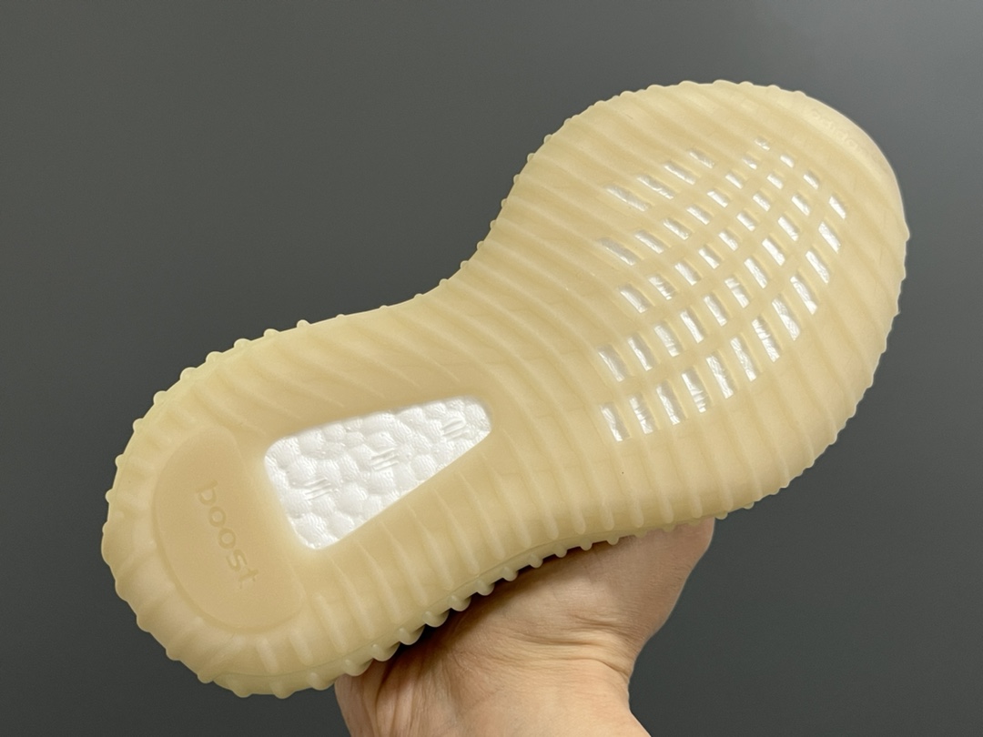 图片[5]-专G版椰子350V2真爆鞋带扣儿童一脚蹬运动鞋 尺码：24-35码 专柜版来咯🔥 真爆米花系列脚感超级棒👍🏻 软弹效果一绝❗️ 针织鞋面，透气舒适好打理✔️ 鞋带扣设计，对于小宝来说可太友好啦✌🏻 一脚蹬款式设计，穿脱自如✅-选品中心