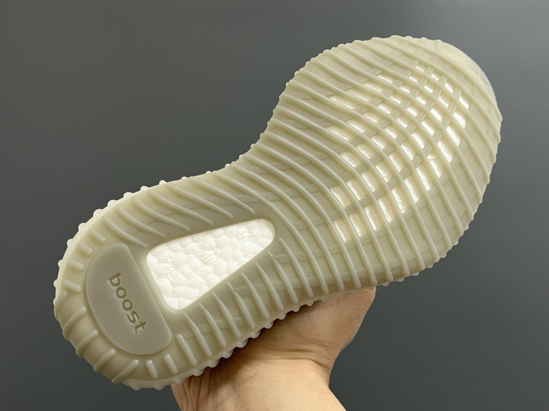 图片[5]-专G版椰子350V2真爆鞋带扣儿童一脚蹬运动鞋 尺码：24-35码 专柜版来咯🔥 真爆米花系列脚感超级棒👍🏻 软弹效果一绝❗️ 针织鞋面，透气舒适好打理✔️ 鞋带扣设计，对于小宝来说可太友好啦✌🏻 一脚蹬款式设计，穿脱自如✅-选品中心