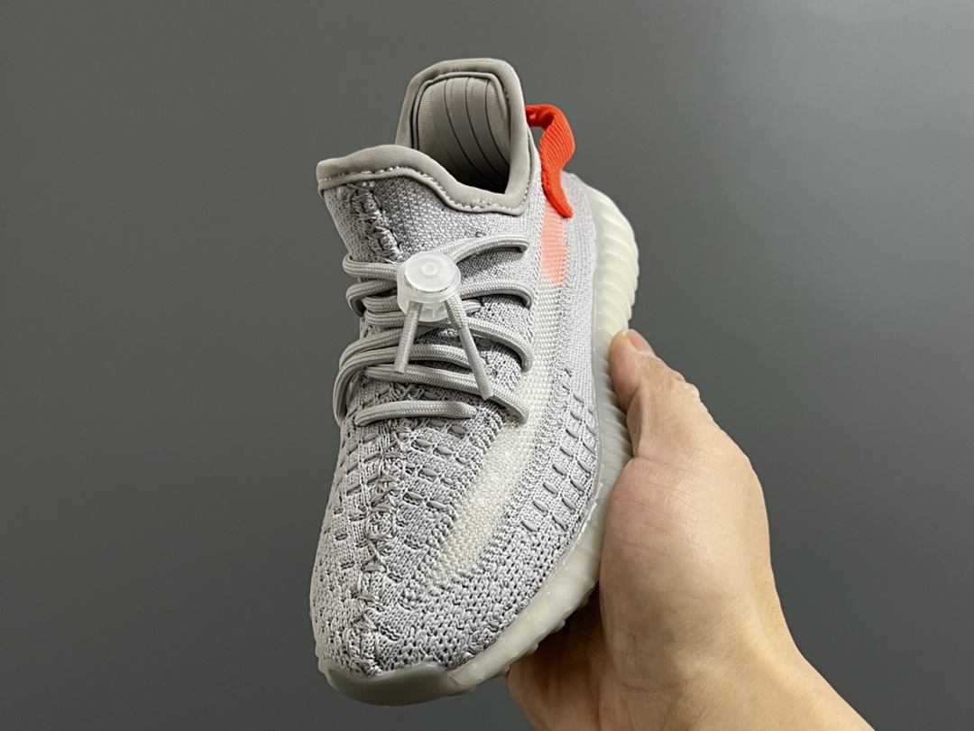 图片[3]-专G版椰子350V2真爆鞋带扣儿童一脚蹬运动鞋 尺码：24-35码 专柜版来咯🔥 真爆米花系列脚感超级棒👍🏻 软弹效果一绝❗️ 针织鞋面，透气舒适好打理✔️ 鞋带扣设计，对于小宝来说可太友好啦✌🏻 一脚蹬款式设计，穿脱自如✅-选品中心