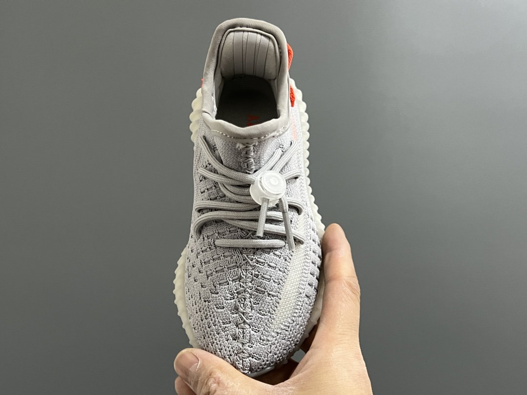 图片[8]-专G版椰子350V2真爆鞋带扣儿童一脚蹬运动鞋 尺码：24-35码 专柜版来咯🔥 真爆米花系列脚感超级棒👍🏻 软弹效果一绝❗️ 针织鞋面，透气舒适好打理✔️ 鞋带扣设计，对于小宝来说可太友好啦✌🏻 一脚蹬款式设计，穿脱自如✅-选品中心