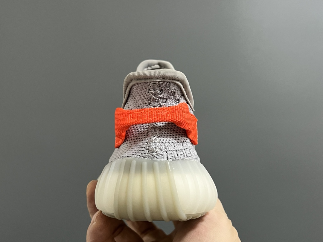 图片[7]-专G版椰子350V2真爆鞋带扣儿童一脚蹬运动鞋 尺码：24-35码 专柜版来咯🔥 真爆米花系列脚感超级棒👍🏻 软弹效果一绝❗️ 针织鞋面，透气舒适好打理✔️ 鞋带扣设计，对于小宝来说可太友好啦✌🏻 一脚蹬款式设计，穿脱自如✅-选品中心