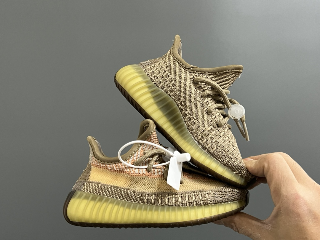 图片[9]-专G版椰子350V2真爆鞋带扣儿童一脚蹬运动鞋 尺码：24-35码 专柜版来咯🔥 真爆米花系列脚感超级棒👍🏻 软弹效果一绝❗️ 针织鞋面，透气舒适好打理✔️ 鞋带扣设计，对于小宝来说可太友好啦✌🏻 一脚蹬款式设计，穿脱自如✅-选品中心