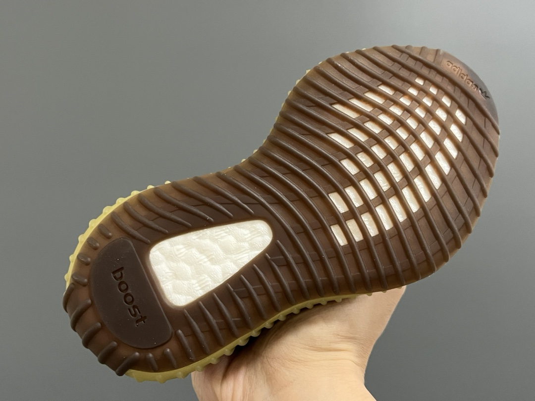 图片[5]-专G版椰子350V2真爆鞋带扣儿童一脚蹬运动鞋 尺码：24-35码 专柜版来咯🔥 真爆米花系列脚感超级棒👍🏻 软弹效果一绝❗️ 针织鞋面，透气舒适好打理✔️ 鞋带扣设计，对于小宝来说可太友好啦✌🏻 一脚蹬款式设计，穿脱自如✅-选品中心