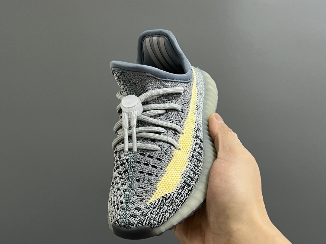 图片[3]-专G版椰子350V2真爆鞋带扣儿童一脚蹬运动鞋 尺码：24-35码 专柜版来咯🔥 真爆米花系列脚感超级棒👍🏻 软弹效果一绝❗️ 针织鞋面，透气舒适好打理✔️ 鞋带扣设计，对于小宝来说可太友好啦✌🏻 一脚蹬款式设计，穿脱自如✅-选品中心